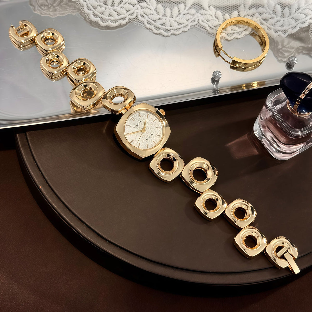 Chic Hollow Geometric Bracelet Watch