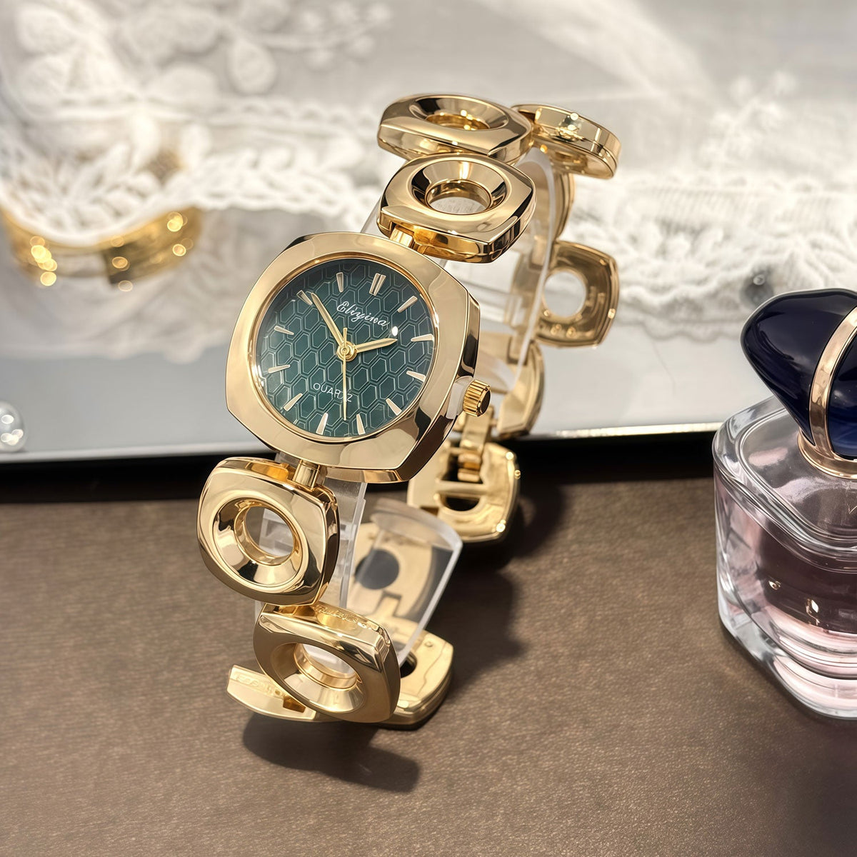 Chic Hollow Geometric Bracelet Watch