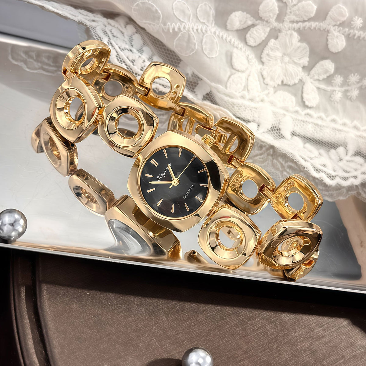 Chic Hollow Geometric Bracelet Watch